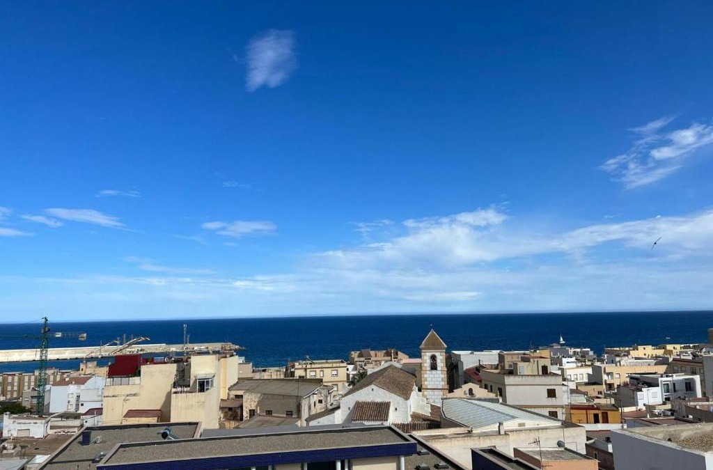 Garrucha Apartment | Ático con vista mar a 300m de la playa para 6 personas