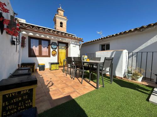 Chovar Apartment | ÁTICO RURAL "EL COLMENAR" para parejas, amigos o familia a la montaña