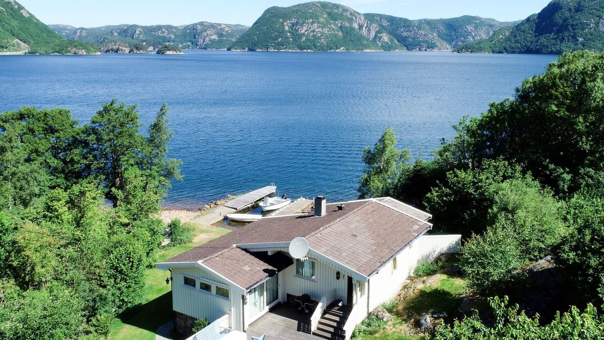 Farsund House | Åptafjorden by Interhome