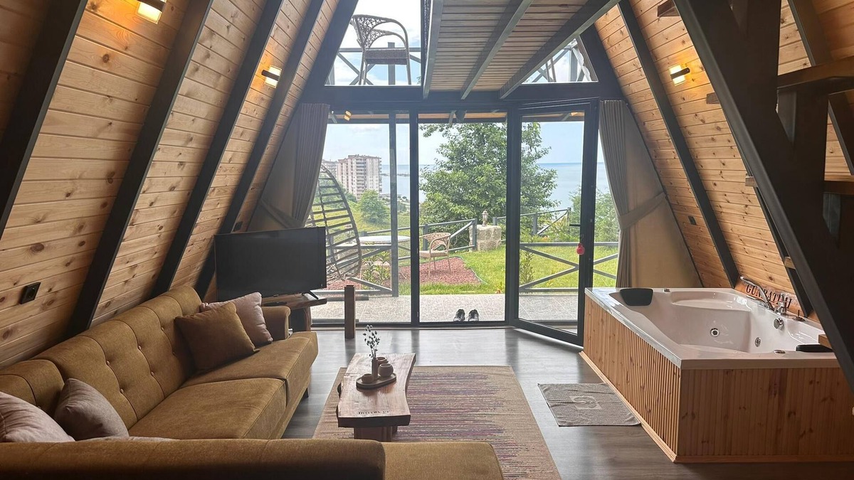 Pazar Hotel | Çiçek Bungalov