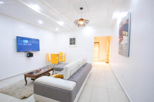 Yaounde Apartment | Éden Garden Luxurious Guest House
