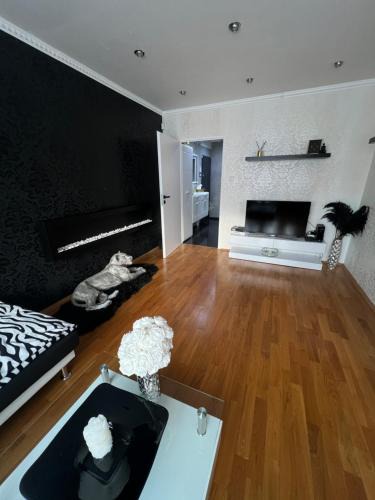 Prague 4 Apartment | Útulný prostorný tichý byt v blízkosti centra