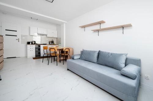 Lodz Apartment | Łódź Urban Serenity Studio #10 by BookingHost