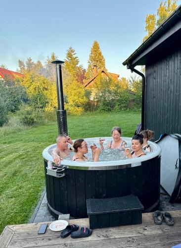 gmina Stezyca House | Ślusarnia-domek z sauną i balią nad jeziorem, Kaszuby