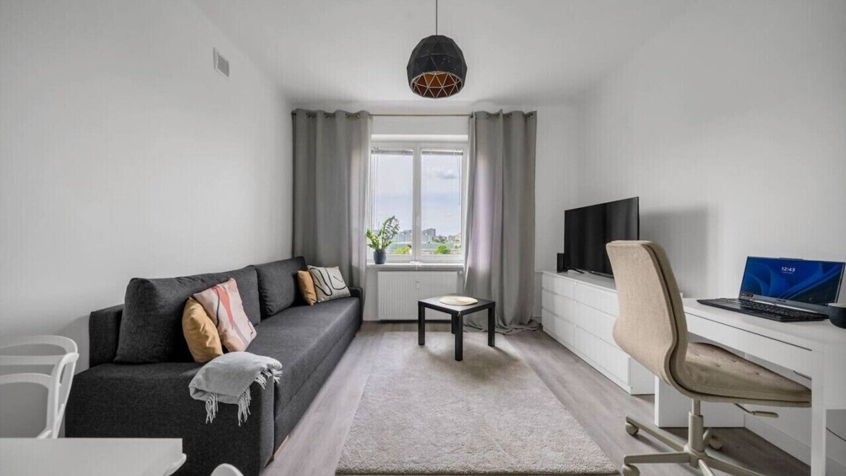 Muranow Apartment | Śródmieście Apartment - 8th Floor, Workspace, Tram - by Rentujemy