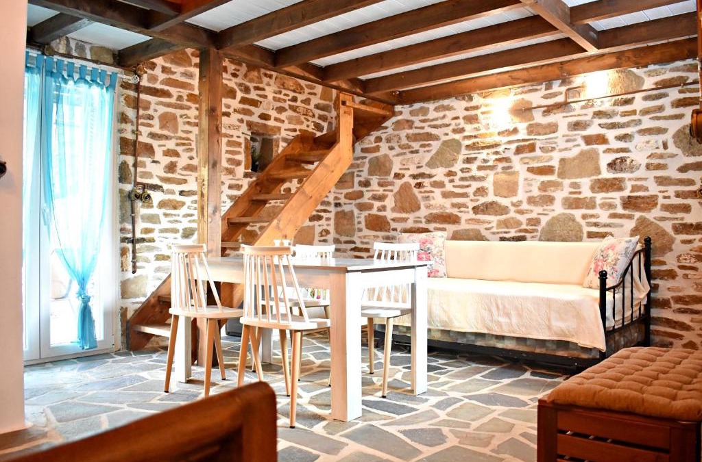 Kithnos House | ΠΑΡΑΔΟΣΙΑΚΗ -ΧΩΡΙΑΤΙΚΗ ΚΑΤΟΙΚΙΑ ΜΕ ΑΥΛΗ