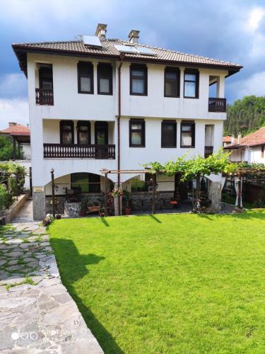 Zlatograd House | Андреева къща
