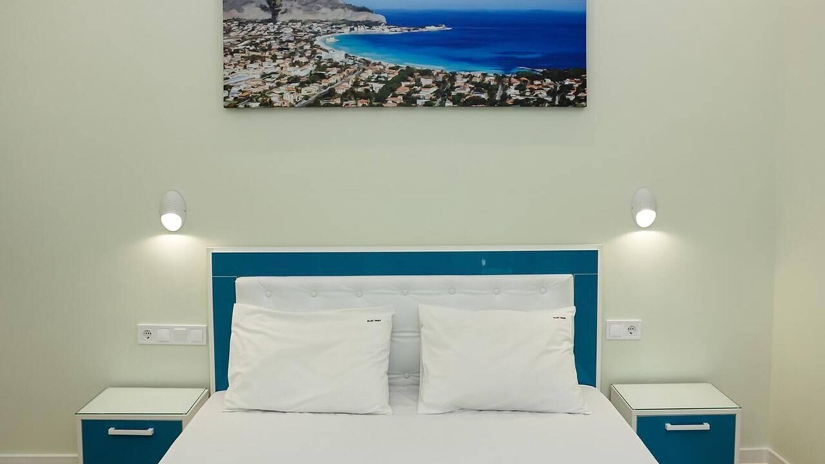 Varna Apartment | Апартамент Pink & Blue - 2BDR with Balcony - Wi-Fi
