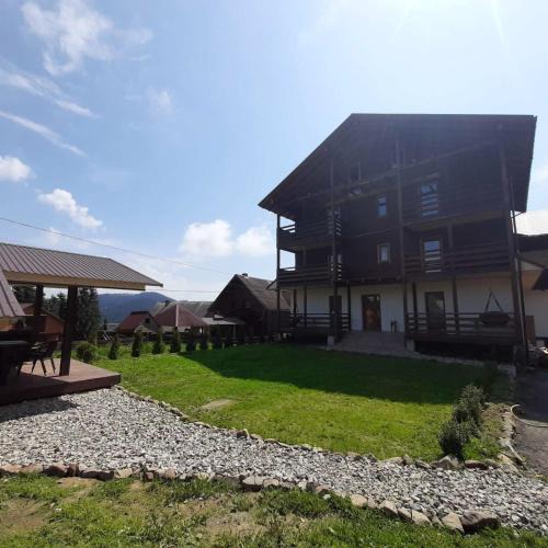 Yablunytsya House | Бо&Не