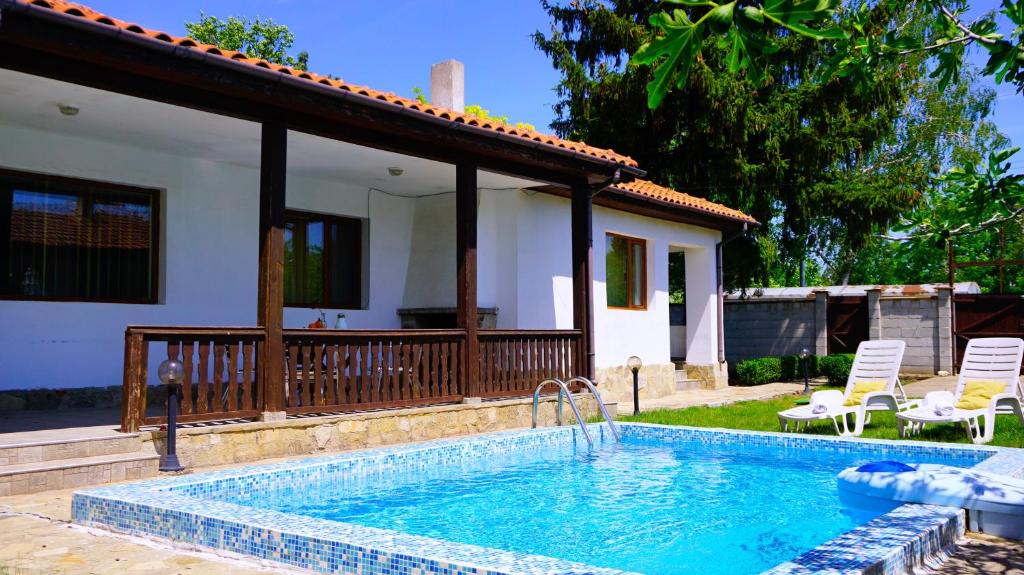 Balchik House | Вила Нолан с басейн - Villa Nolan with private pool