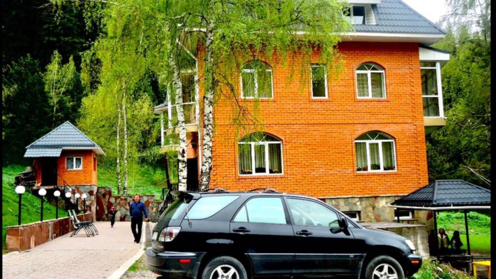 Besqaynar House | Горная Сказка