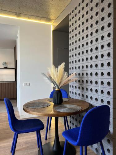 Maliyevtsy Apartment | Двокімнатний люкс в ЖК над Бугом