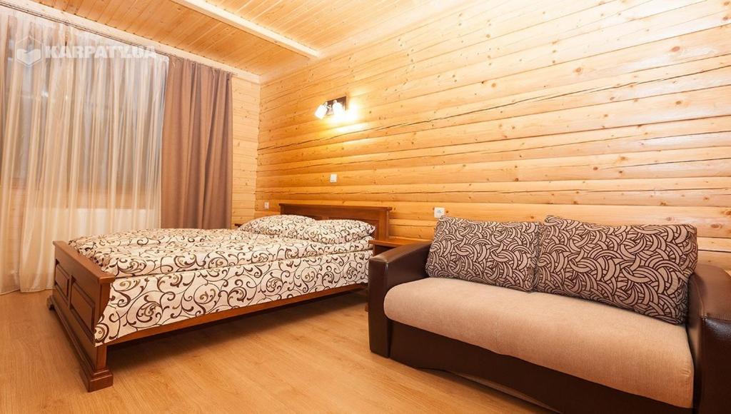 Yaremche Hotel | "Діброва"