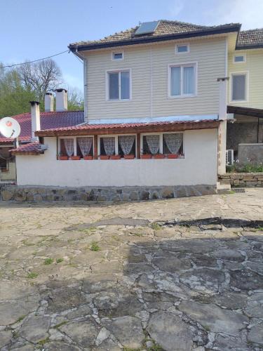 Subotkovtsi Villa | Кацарила