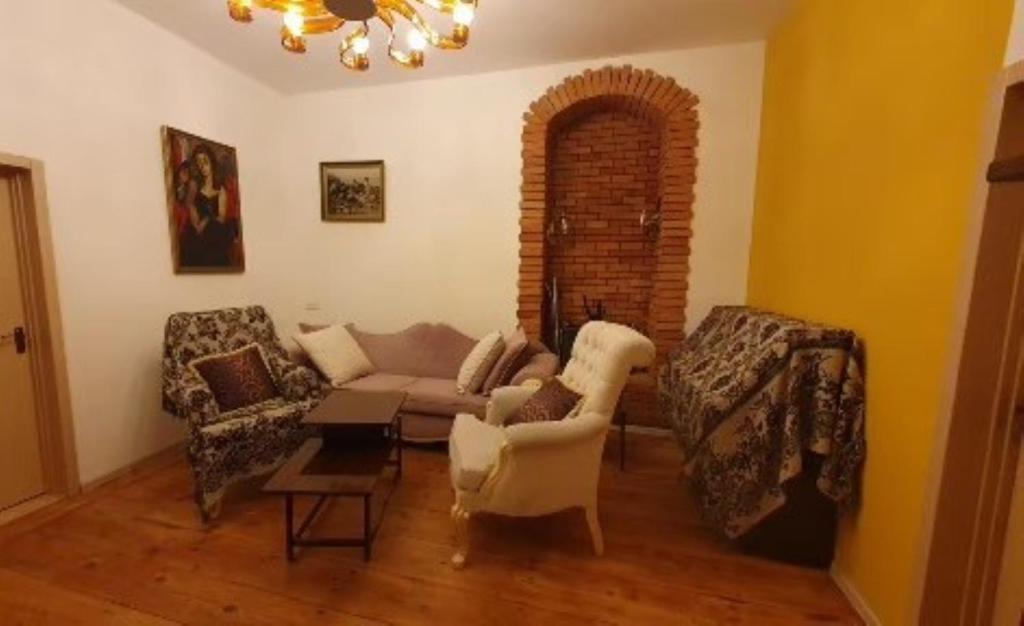 Chugureti Apartment | Квартира XIX века в центре Тбилиси