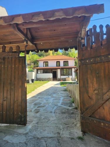 Gabrovo House | къща Еребор
