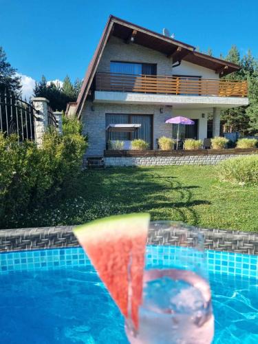 Razlog Ski Chalet | Къща за гости Радост Guest House Radost
