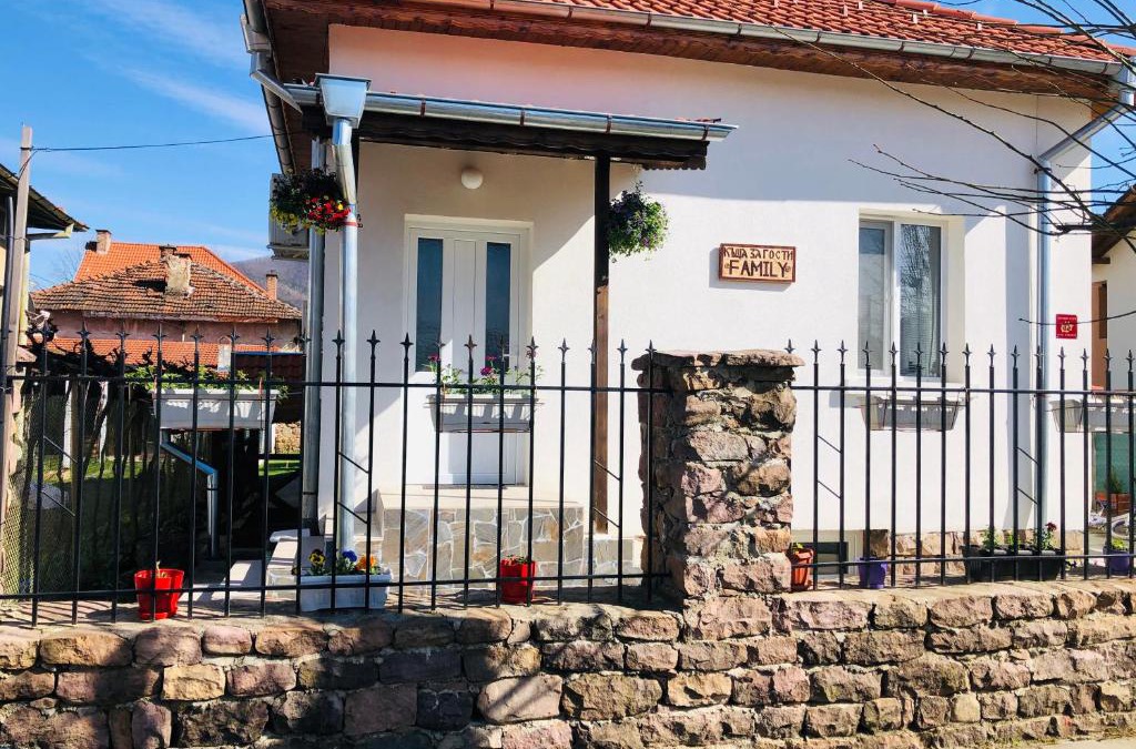 Vurshets House | Къща за гости “Family”