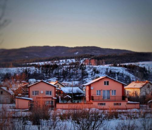 Rayovo House | Къщи за гости Ореха