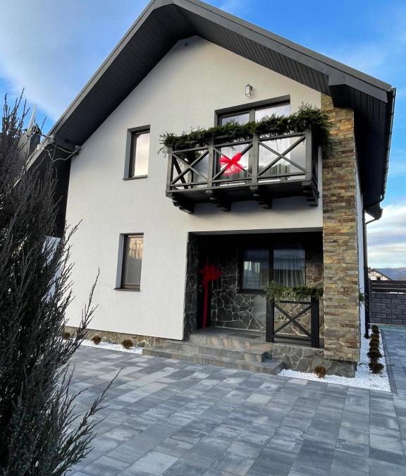 Mykulychyn Villa | Майя