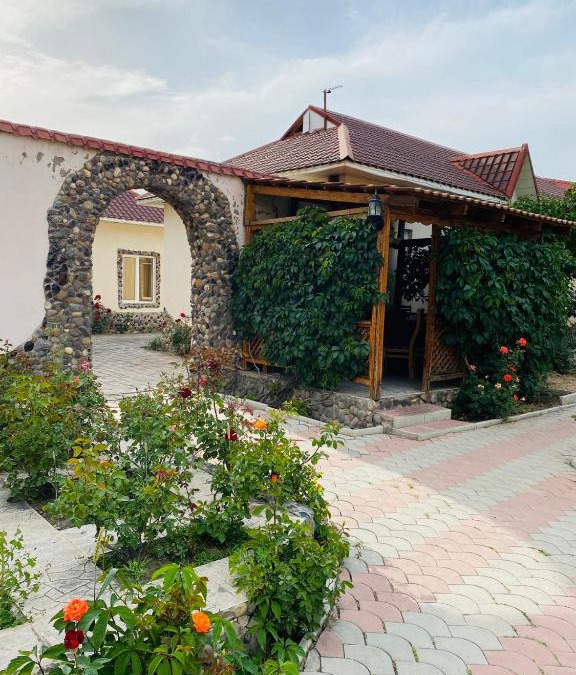 Geghanist Hotel | Нико