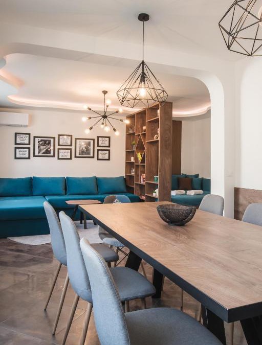 Devin House | ОРФЕЕВИТЕ ПЕСНИ