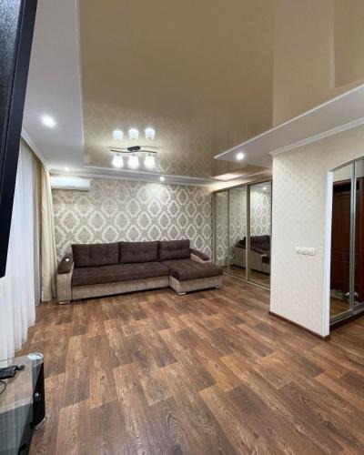 Uralsk Apartment | РЕВОЛЮЦИЯ 1 комн квартира Помесячно