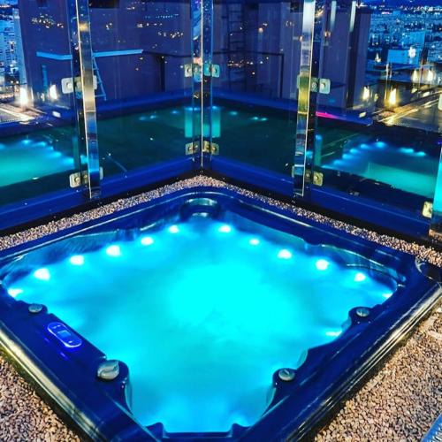 Obolon' Apartment | Роскошная 3к квартира 125м2 на набережной . Дрим таун
