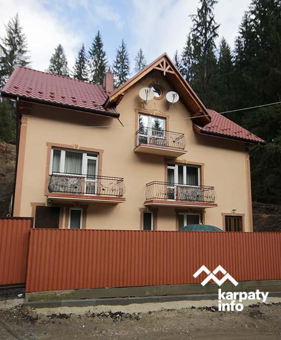 Yablunytsya Villa | Садиба Срібні Карпати
