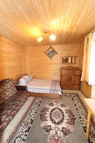 Yablunytsya House | Садиба "Svitlana"
