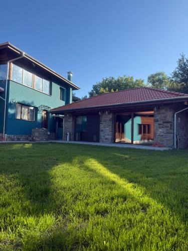 Debnevo House | Синята къща La casa Blu