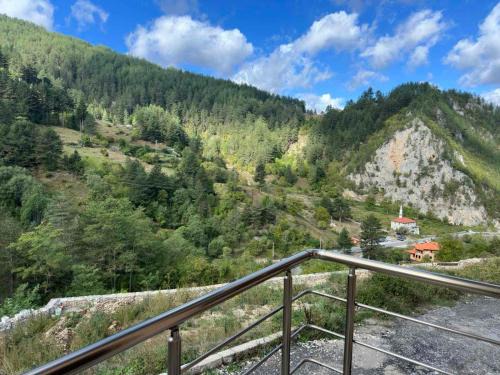 Devin House | Стаи за гости Куцеви