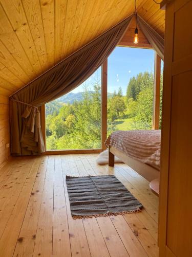 Snidavka House | Тиша