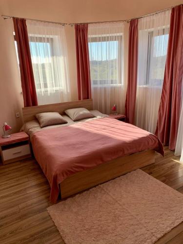 Vinnichki Hotel | УЗВАР