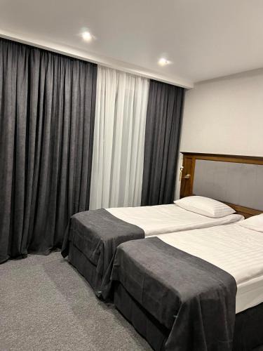 Dubno Hotel | Хмеляр