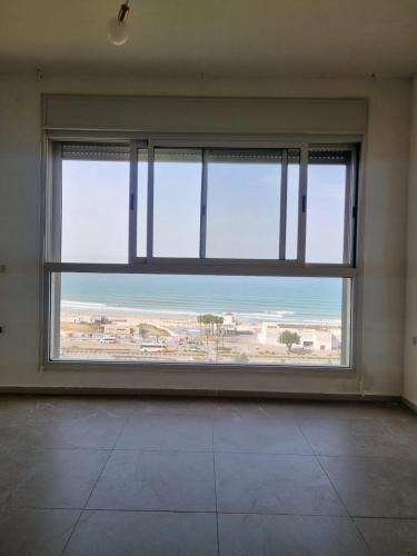 Acre Apartment | נוף על הים