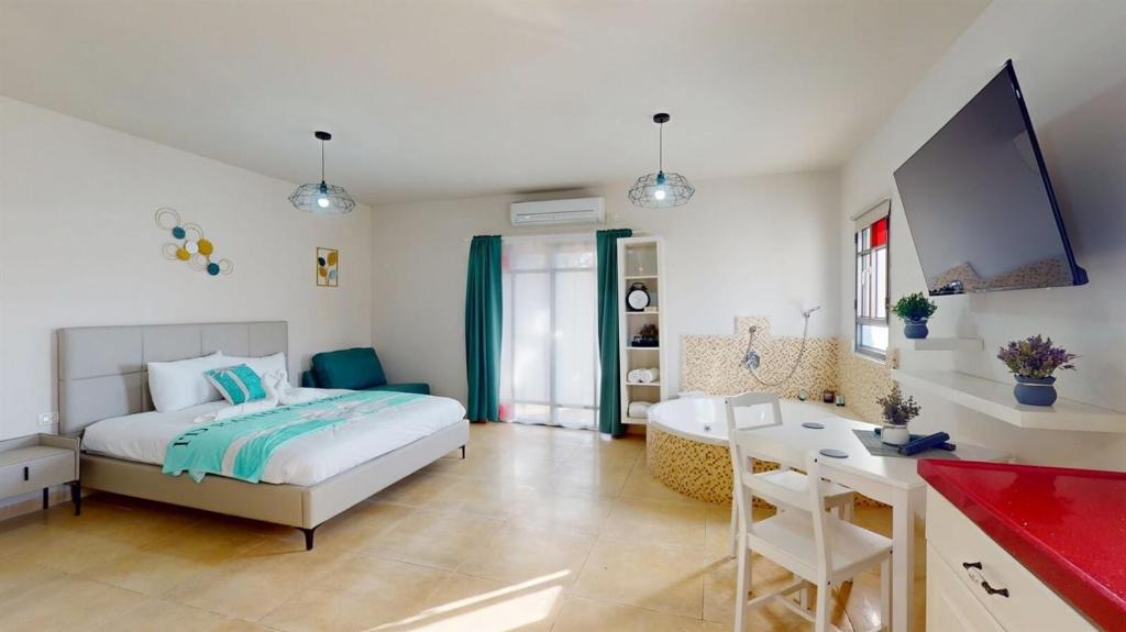 Had Nes Apartment | סוויטות טיפאני של רשת לב הגולן - 3 סוויטות מדהימות עם בריכה פרטית