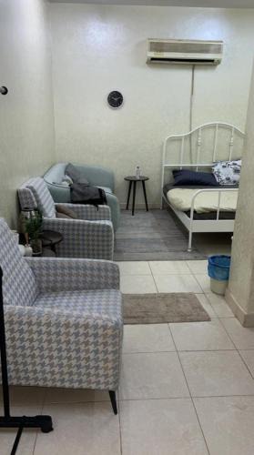 Buraydah Apartment | استديو انيق بجلسة جانبية مستقل