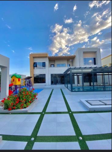 Sayq Ski Chalet | استراحة رافلز