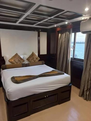 Maadi Hotel | الباخرة نايل كروز