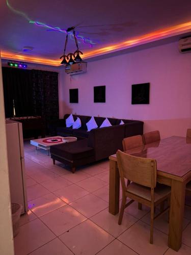 Durrat Al-Arous Apartment | درة العروس - شاطيء الحالمة - شاطيء صالح للسباحة - شاليه فاخر