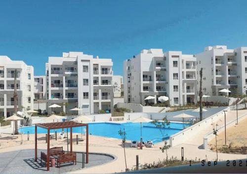 Sidi Abd El-Rahman Ski Chalet | شاليه دور أول بأسانسير في زون راحة وأناقة صيفية