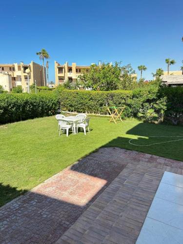 Shurtah al-Dakhlah Villa | شاليه للايجار في مارينا 5 العلمين كود 0ع