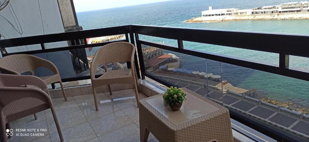 Ar-Raml 1 Apartment | شقةفاخرةبجليم على البحر مباشرة