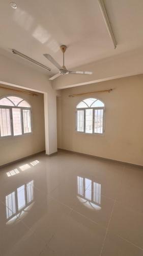 Sur Apartment | شقة بـ غرفتين وغرفة معيشة