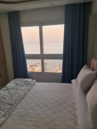 Al-Jumruk Apartment | شقة فاخرة مكيفة تري البحر مباشرة