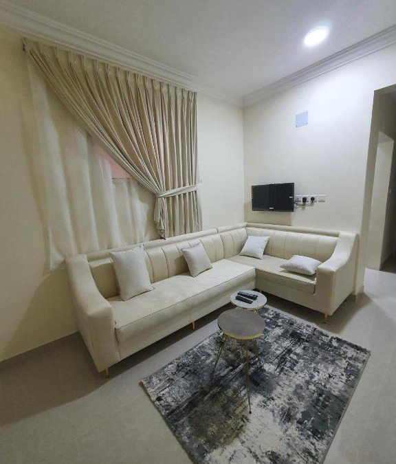 Buraydah Apartment | شقة فندقية بصاله ومطبخ( دخول ذاتي)