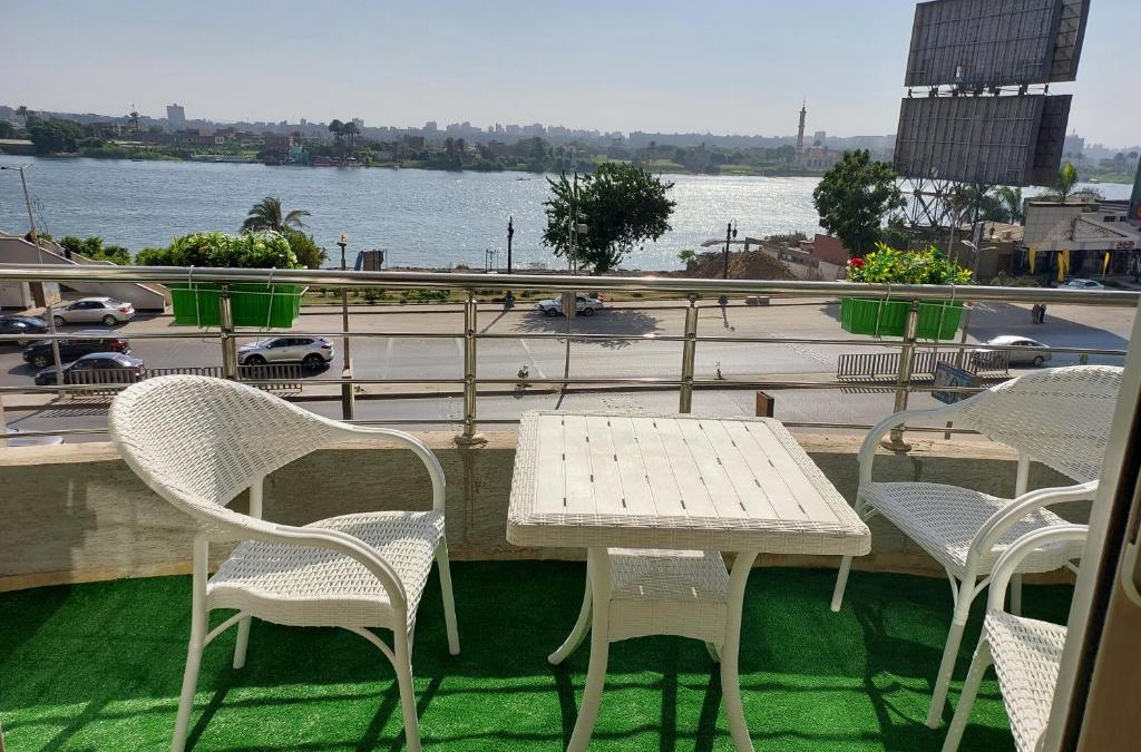 Cairo Apartment | شقة فندقية بكورنيش المعادي للعائلات فقط