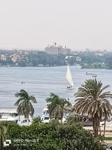 Maadi Apartment | شقة فندقيه فاخرة بمنطقة المعادى صف اول جميع الغرف تطل على النيل A luxury hotel apartment in Maadi, first row. All rooms overlook the Nile