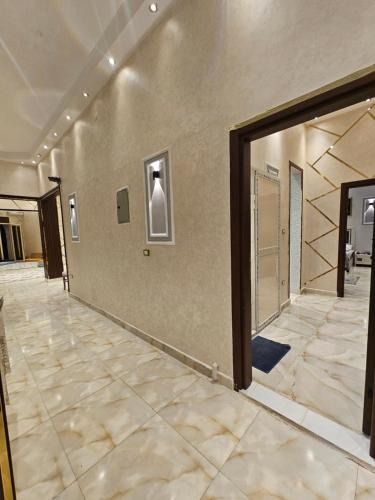 Ad-Darb al-Ahmar Apartment | شقة كبيره و انيقة بجانب مسجد الأزهر و مقابل مسجد الحسن و الحسين